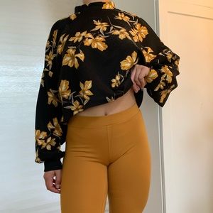 yellow flower sweater. 🌼